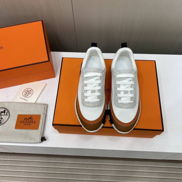 出厂价 男款+10 Hermes 爱马仕 顶级版本#经典情侣款 休闲运动鞋情侣款休闲之履运动老爹鞋结合高科技帆布与麂皮山羊皮，在橡胶鞋底上饰以夸张“H”字母，斜