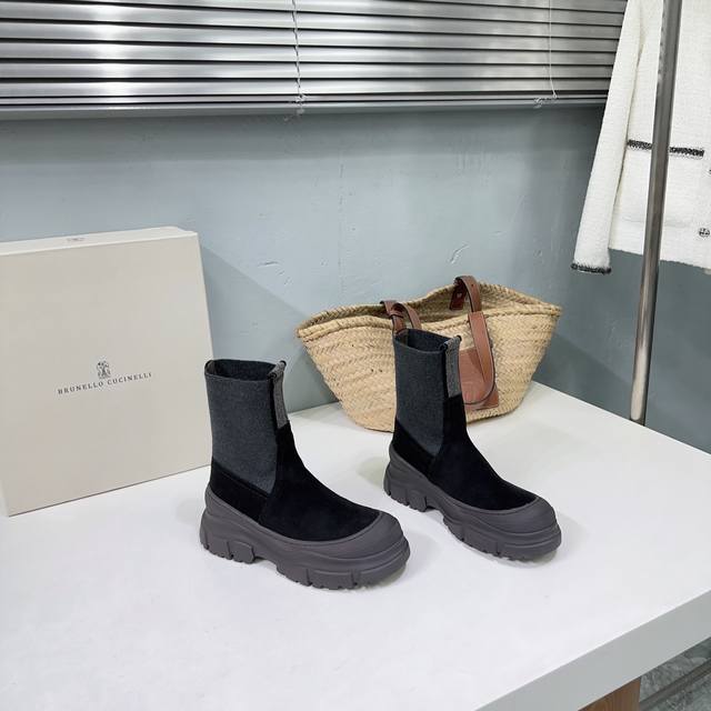 高品质出厂 ！顶级品质！Brunello Cucinelli Bc Ss秋冬松糕厚底袜筒短靴、马丁靴系列新品！ 强推 显高又显腿的绝绝子短靴～～ 低调优雅的穿搭