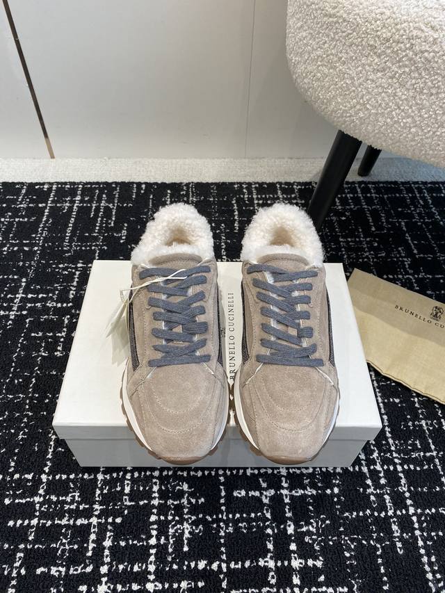 代购级皮里 羊毛 Brunello Cucinelli 24Ss最新 Bc 系带 羊毛休闲鞋 鞋面进口麂皮 进口牛皮 内里进口羊毛 羊皮里 0.5Mm圆形冲孔设
