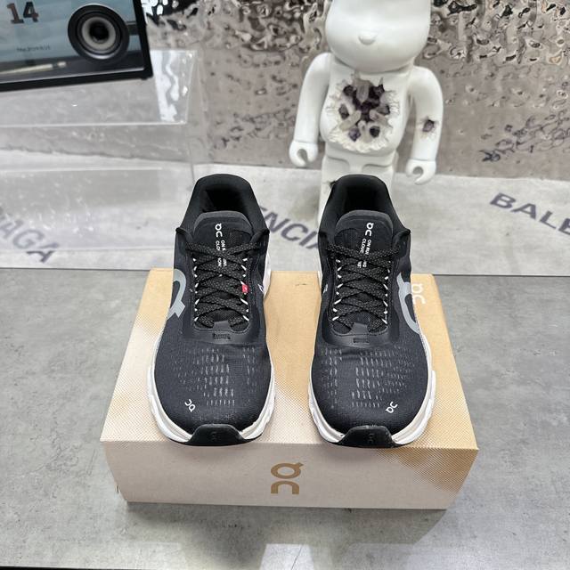 On昂跑 Cloudmonster 2 春夏新品怪兽鞋男款轻量缓震跑鞋 36-47