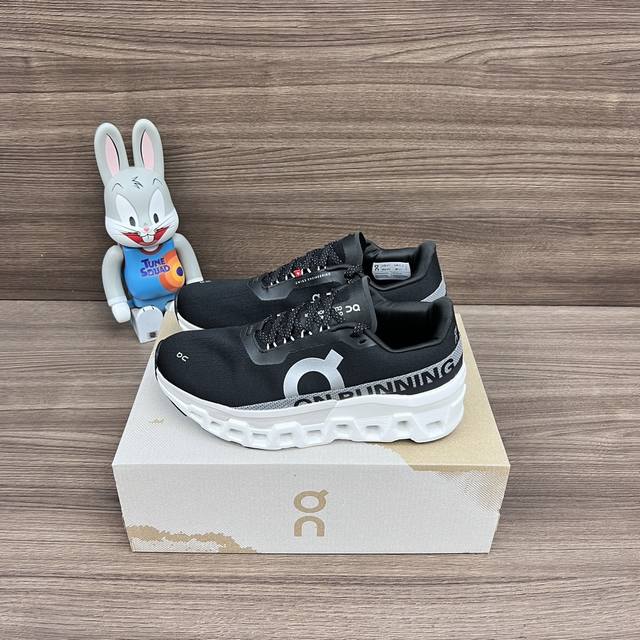 顶级版本on昂跑 Running Cloudmonster 2 舒适减震防滑耐磨 低帮 休闲跑步鞋。 瑞士高性能运动品牌on打造的此系列作品，鞋面由再生聚酯纤维