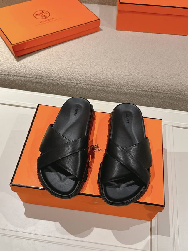 Hermes 顶级版本# 爱马仕二舅拖 交叉拖 凉鞋 原版购入开发做货 镂孔柔软小牛皮运动鞋，配有鞋底，饰有经典medor铆钉，打造舒适休闲风格 配送专柜精美包