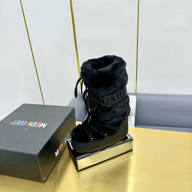 Moon Boot 24Ss 秋冬最新款雪地靴系列 丑萌雪地短靴 忘了ugg吧，时髦人都在穿moon Boot雪地靴 如果你难以接受ugg的复兴 那现在有一款更