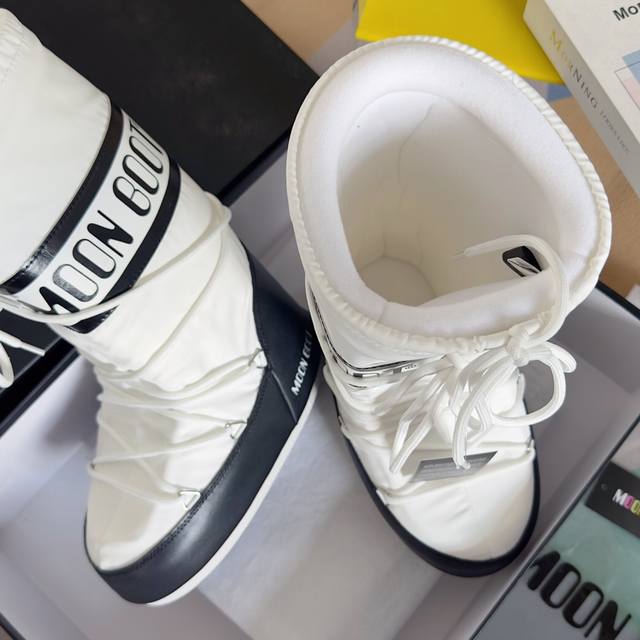 顶级版本：布款 Moon Boot 经典月亮靴 Icon Nylon尼龙高筒 户外 防水 雪地靴 棉靴 原版购入开发 做货 这款moon Boot 月亮靴ico