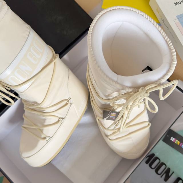 顶级版本：布款 Moon Boot 经典月亮靴 Icon Nylon尼龙高筒 户外 防水 雪地靴 棉靴 原版购入开发 做货 这款moon Boot 月亮靴ico