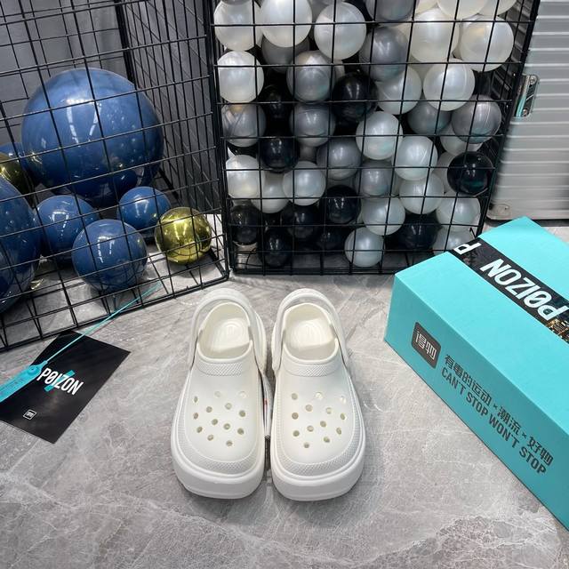 出厂 Crocs 雪屋 M4 36-37 M5 37-38 M6 38-39 M7 39-40