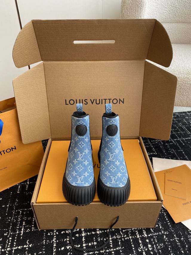 代购级 Louis Vuitton Fw24 New Arrival～ 这款22年lv Ruby切尔西短靴今年全新升级 毫无疑问最火爆款之一专柜一直在补货中 原