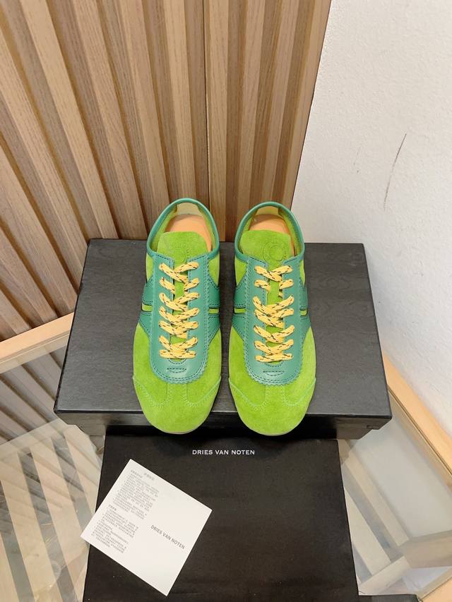 代购级小众 Dries Van Noten Dvn 复古德训鞋 Dvn的德训鞋也太美了吧 Dries 总会给我带来惊喜 Dries Van Noten 春夏系列
