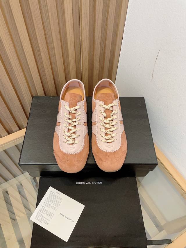 代购级小众 Dries Van Noten Dvn 复古德训鞋 Dvn的德训鞋也太美了吧 Dries 总会给我带来惊喜 Dries Van Noten 春夏系列