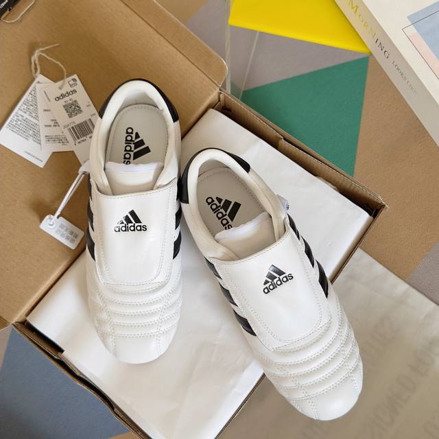 顶级版本：女款 Adidas阿迪达斯 Jennie同款 Taekwondo 跆拳道鞋 三叶草 拳击鞋 复古 休闲 运动鞋 原版购入开发 做货 由 Jennie