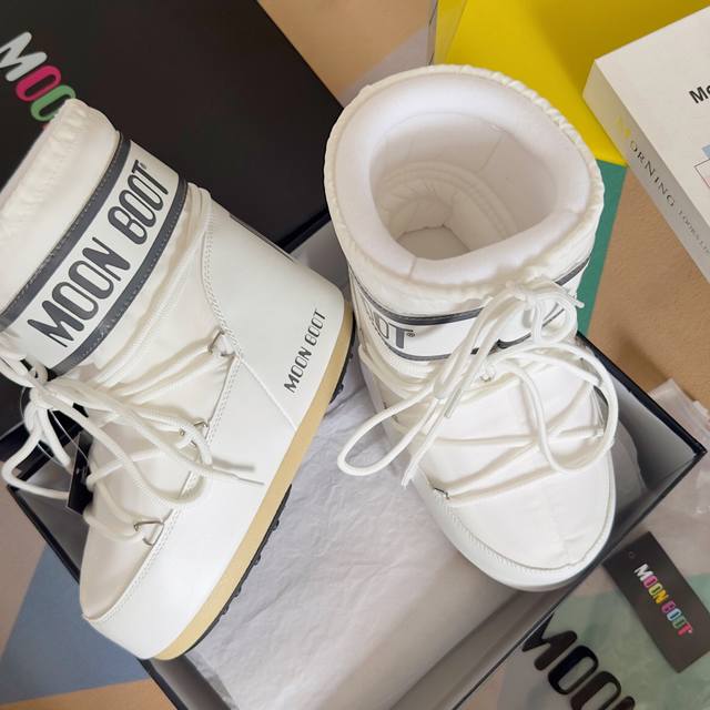 顶级版本：布款 Moon Boot 经典月亮靴 Icon Nylon尼龙短筒 户外 防水 雪地靴 棉靴 短靴 原版购入开发 做货 这款moon Boot 月亮靴