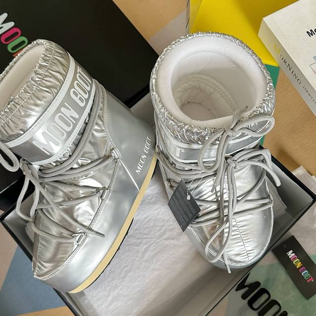 顶级版本：布款 Moon Boot 经典月亮靴 Icon Nylon尼龙短筒 户外 防水 雪地靴 棉靴 短靴 原版购入开发 做货 这款moon Boot 月亮靴