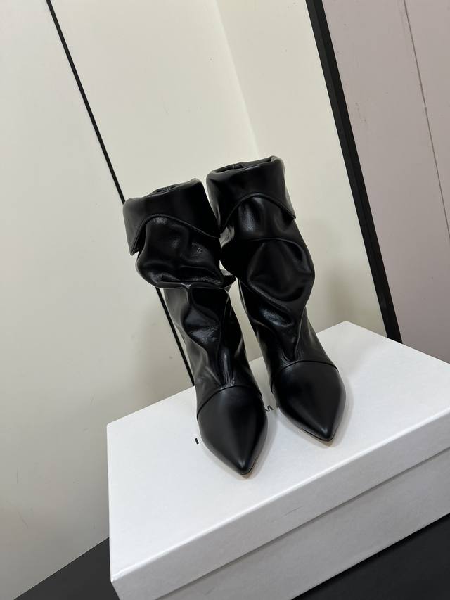 Isabel Marant伊莎贝尔 ｜秋冬新品西部猫跟堆堆靴 法国时髦品牌 独特设计风格 每个配色都很百搭 慵懒风搭配 提亮整个造型 鞋跟有3Cm比高跟鞋更休闲
