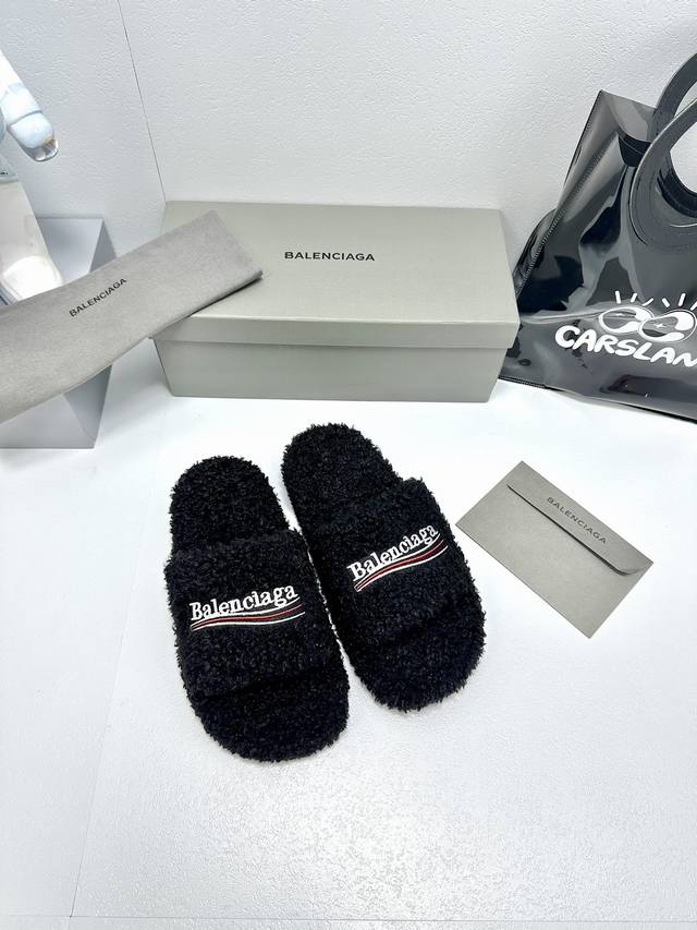 独家发售 巴黎世家秋冬潮品 羊羔毛毛拖 ！ Balenciaga Political Campaign 徽标刺绣！ 欧美名媛 明星 网红girl 大爱款 精致鞋