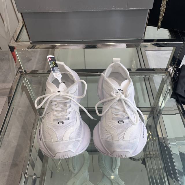 Balenciaga巴黎世家 24Ss Circuit 系列12.5代 情侣款厚底 休闲运动鞋 巴黎世家最适合日常的一款慢跑老爹鞋 上脚超级舒服贴合度拉满整个脚