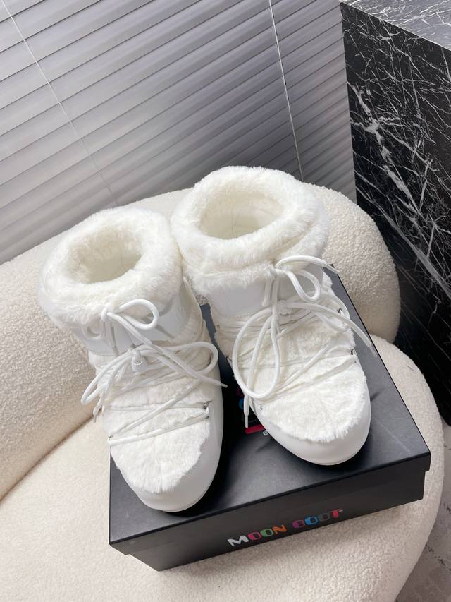 Moon Boot 24Fw秋冬最新款雪地靴系列 丑萌毛毛雪地靴 短靴 高靴320 忘了ugg吧，时髦人都在穿moon Boot雪地靴 如果你难以接受ugg的复