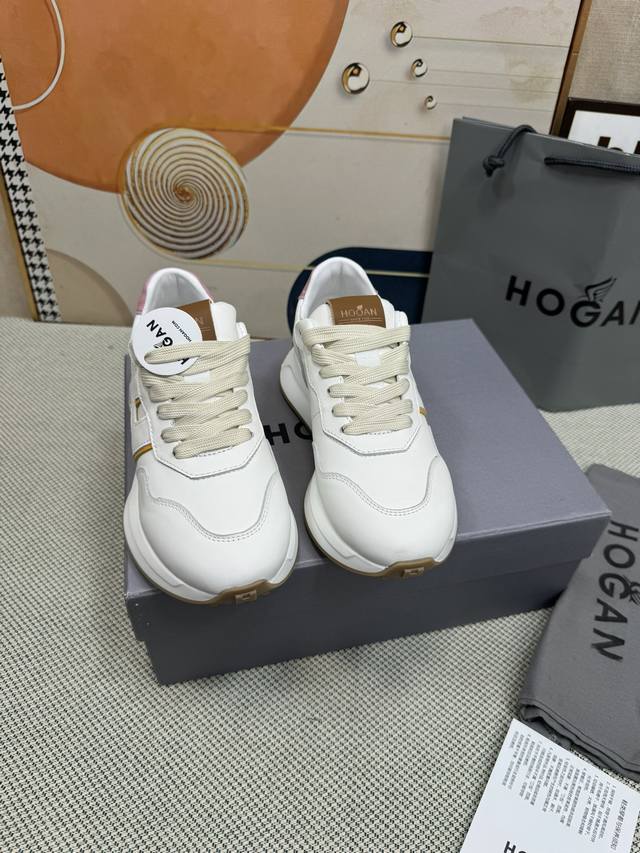 顶级版本 超火爆hogan霍根情侣款 老爹鞋 猫爪鞋新色 专柜最新运动鞋 最近炒得够火热哈原版打造品质过硬 买它准没错绝对是让你爱哋小红书种草推荐 老爹鞋拼接撞