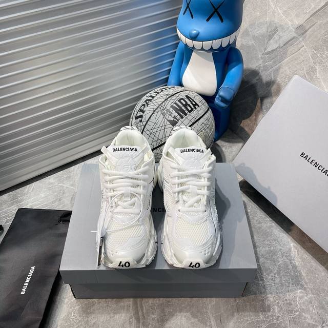 出厂: 新货巴黎7.0 Bal*Nciag X Kith X复古野跑姥爹潮流百搭慢跑鞋 全球限量 600 双 巴黎全新联名款 全部采用原档案原楦数据开发 1:1