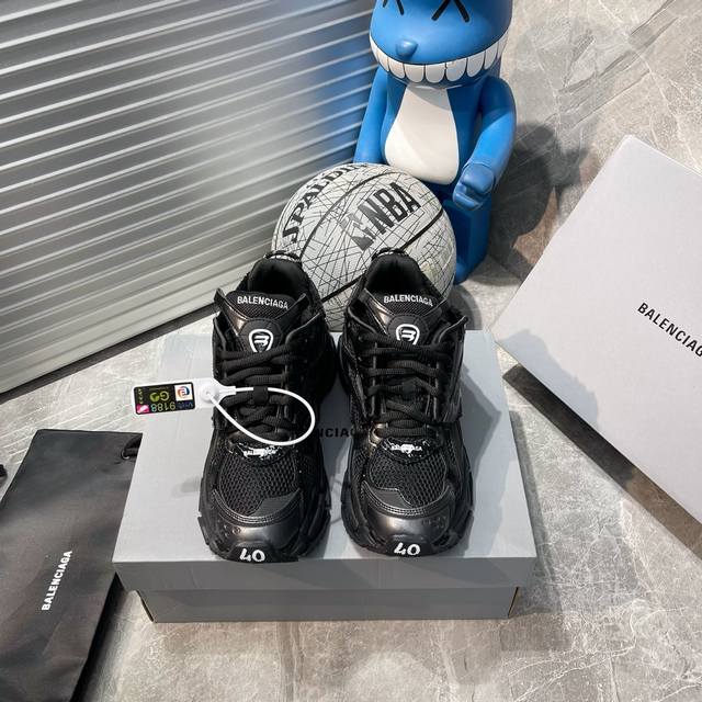 出厂: 新货巴黎7.0 Bal*Nciag X Kith X复古野跑姥爹潮流百搭慢跑鞋 全球限量 600 双 巴黎全新联名款 全部采用原档案原楦数据开发 1:1