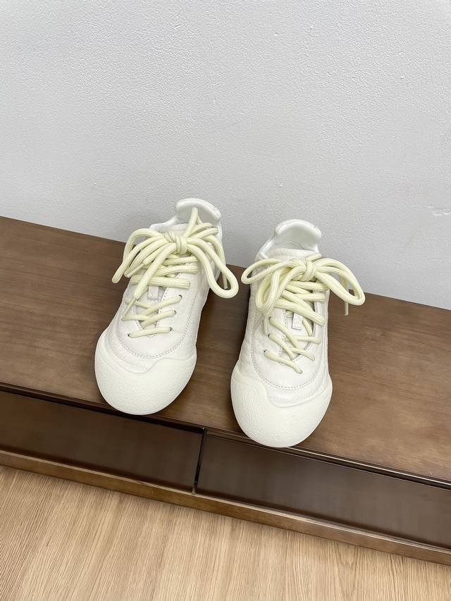 情侣码 顶级版本代购级alexander Mcqueen 麦昆 24Ss 秋冬最新 Flexion 系列复古休闲 运动鞋 原版开发 做货 这款flexion W