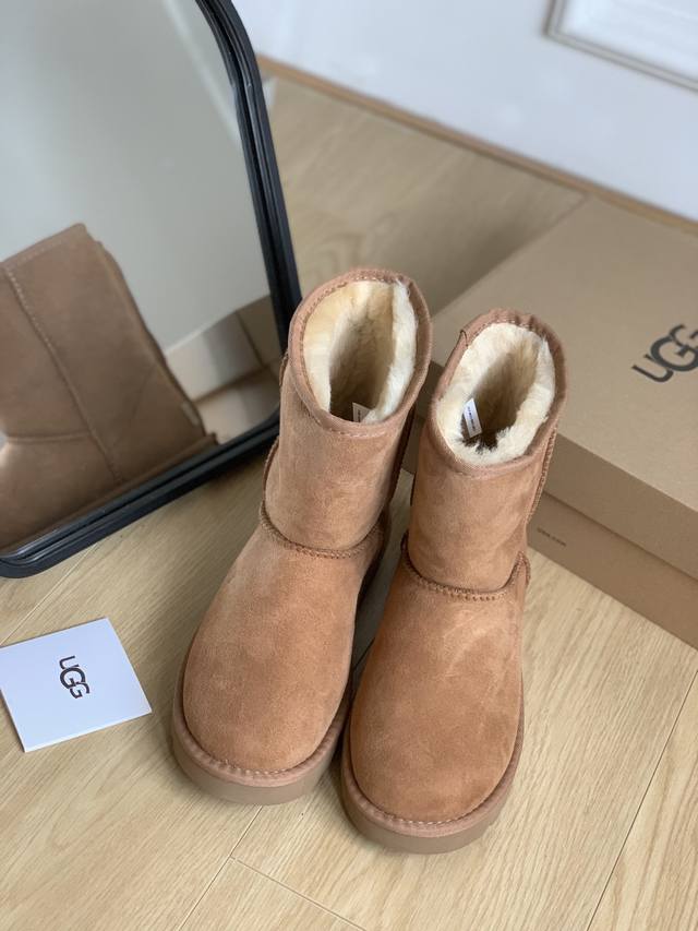 顶级版本 Ugg雪地靴 每年秋冬必备的单品 鞋面羊皮 皮毛一体 绒面羊毛 内里全真羊毛 原版大底！Size:35-39