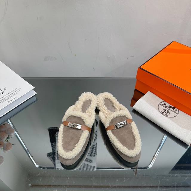 顶级品质 Hemers Fw23 New Arrival～Kelly泰迪羊卷毛半拖高级货 H家秋冬高羊绒kelly半拖 好看好穿还高级，秋冬决绝子单品 皮毛一体