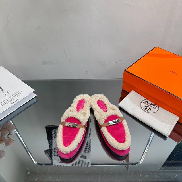 顶级品质 Hemers Fw23 New Arrival～Kelly泰迪羊卷毛半拖高级货 H家秋冬高羊绒kelly半拖 好看好穿还高级，秋冬决绝子单品 皮毛一体