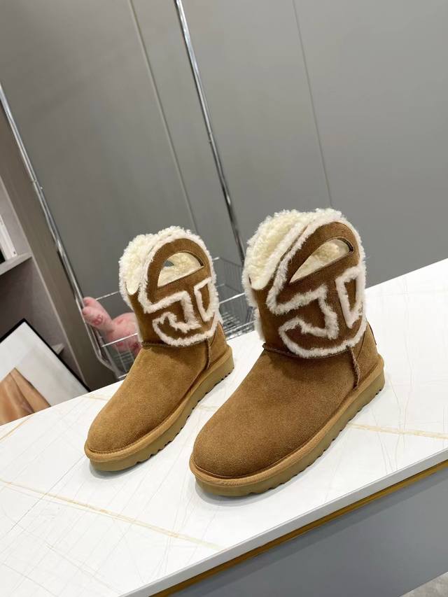 Ugg秋冬季新款联名款雪地靴舒适平底纯色圆头时尚休闲短靴 Ugg蓝牛仔，牛皮磨砂面+内里真羊毛 颜色：黑色。栗色。牛仔布 码数35-40 40定做