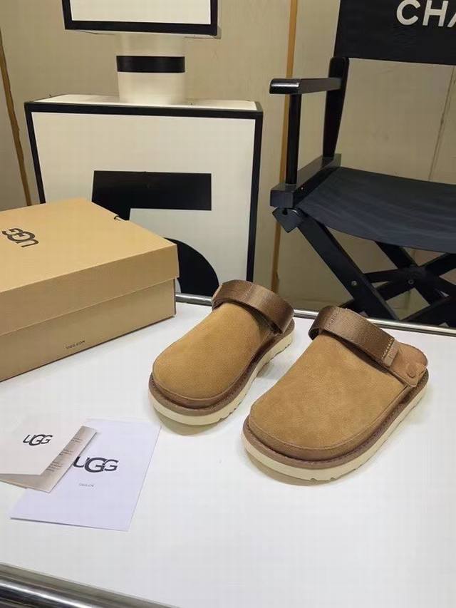 Ugg女神必备-厚底凉鞋上线啦 Ugg春夏新款金星厚底拖鞋上市 颜色：沙色 经典栗色 黑色 鞋底厚5.5厘米 显高挑更易搭配 翻毛皮的材质 更贴合脚背 舒适透气