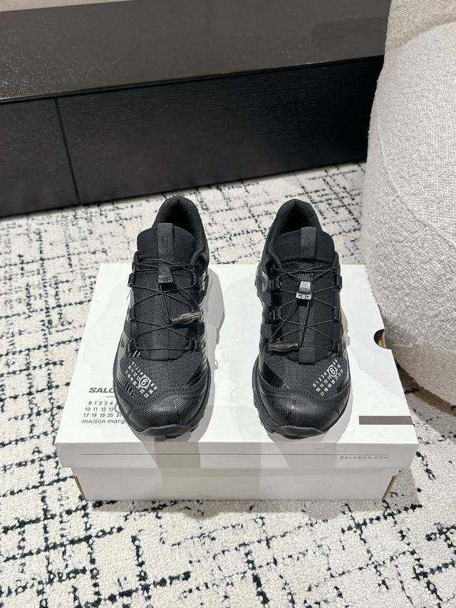 情侣款 Maison Margiela马吉拉mm6 & Salomon Xt4 Mule合作款穆勒鞋休闲半拖 Mm6与法国专业户外品牌salomon揭晓最新合作