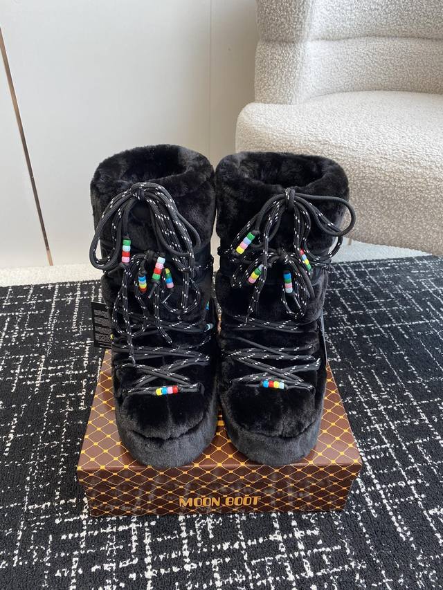 代购级短靴 高靴 Moon Boot 24Ss 秋冬最新款雪地靴系列 丑萌雪地短靴 忘了ugg吧，时髦人都在穿moon Boot雪地靴 如果你难以接受ugg的复