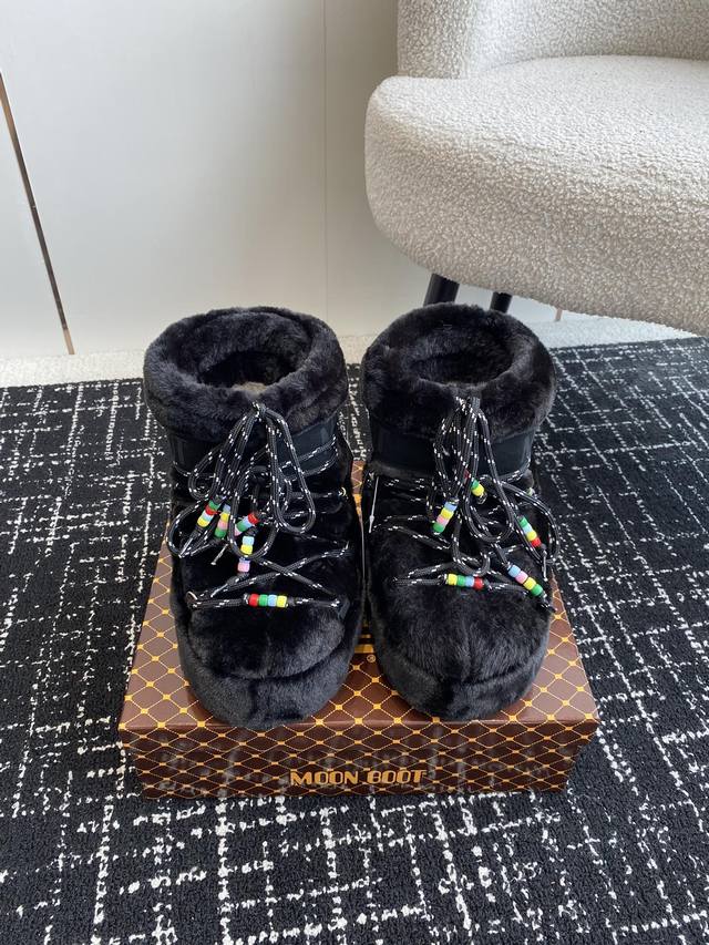 代购级短靴 高靴 Moon Boot 24Ss 秋冬最新款雪地靴系列 丑萌雪地短靴 忘了ugg吧，时髦人都在穿moon Boot雪地靴 如果你难以接受ugg的复