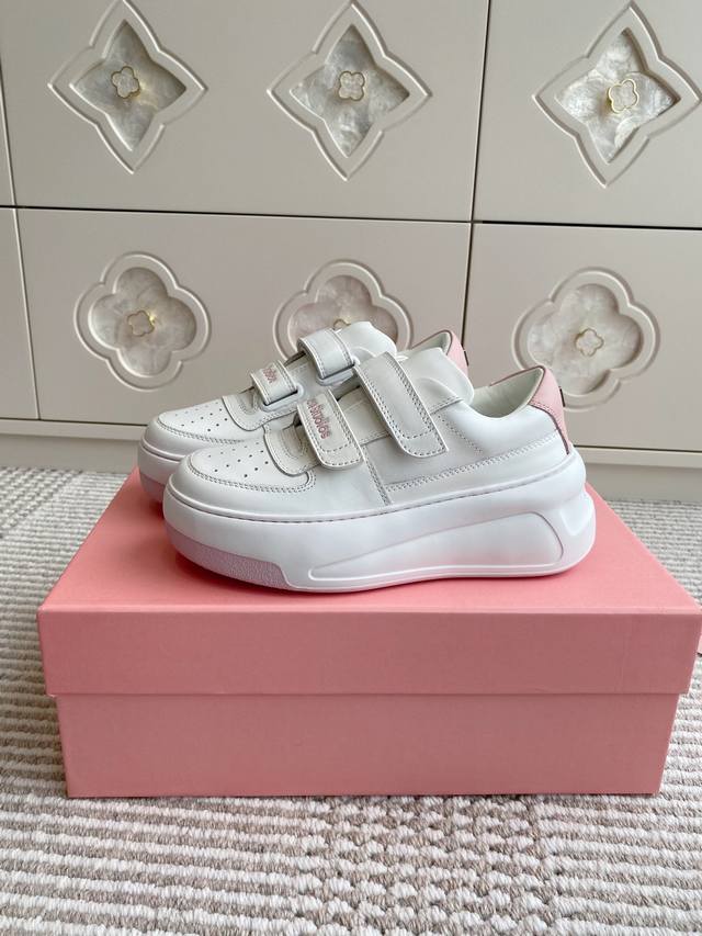 新色 Acne Studios 最新爆款笑脸魔术贴厚底小白鞋 市场高版本 原版购入开发 做货 此款魔术贴运动鞋从上世纪八十年代网球鞋汲取设计灵感，选用皮革制成，