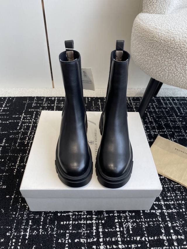 代购级短款 中款 Brunello Cucineli Ss24 New Arrival～ 布鲁内诺库奇内利 秋冬新款 马丁靴 上脚帅气舒适 秋冬一定要有一双bc