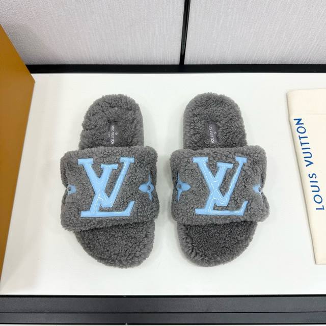 高端品质 L.最新毛毛拖滴胶logo 原版进口真皮大底 进口皮毛一体羊羔毛面料 Lv字母系车上去，非市面上贴毛可比，市面毛料很容易拔掉、质量可对比 内里 垫脚: