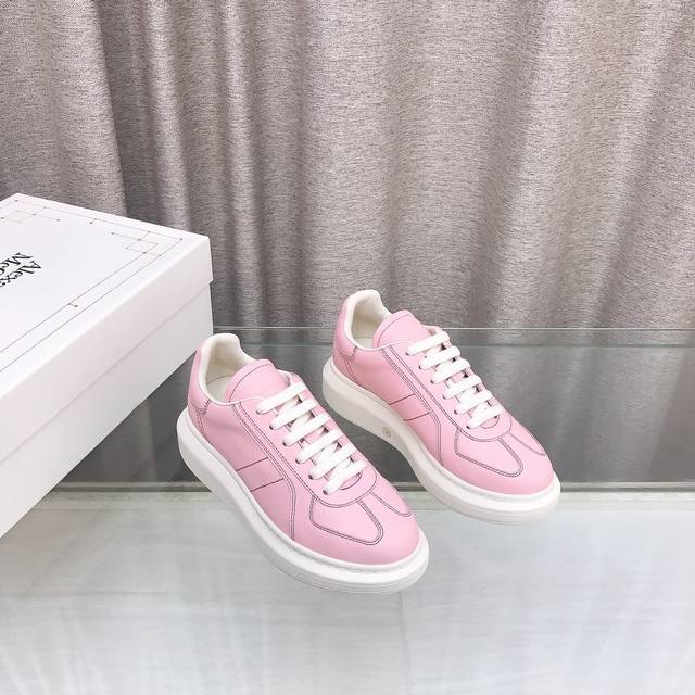 麦昆alexander Mcqueen 运动鞋 女码 男码 为小白鞋疯狂打call 超过150种版面，做市场最顶级的质量。 麦昆alexander Mcquee