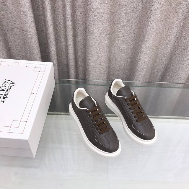 麦昆alexander Mcqueen 运动鞋 女码 男码 为小白鞋疯狂打call 超过150种版面，做市场最顶级的质量。 麦昆alexander Mcquee