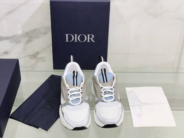 情侣款、Dior 迪奥 官网最新发布1:1刻复鞋身采用透气布羊京皮面拼接，羊皮鞋垫 ，完美造型顶级品质tr发泡大底超轻耐磨， Size：女35-40男39-46