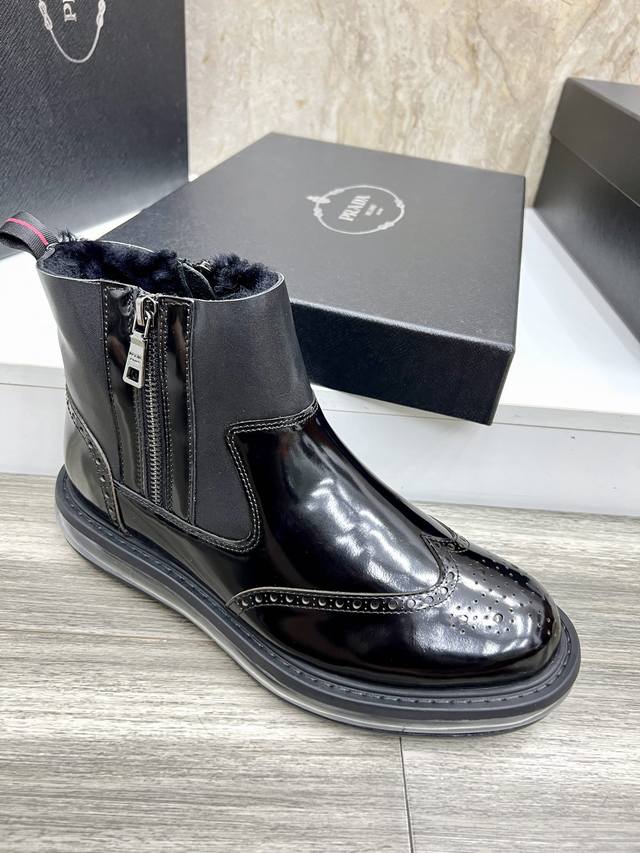 P家新品 PRAD* 普拉-达 新款休闲正装气垫套脚鞋 这款一脚蹬气垫运动鞋采用进口开边珠 柔软腊面小牛皮鞋面打造，质感上乘，舒适透气，搭配超柔韧性半透明气垫橡