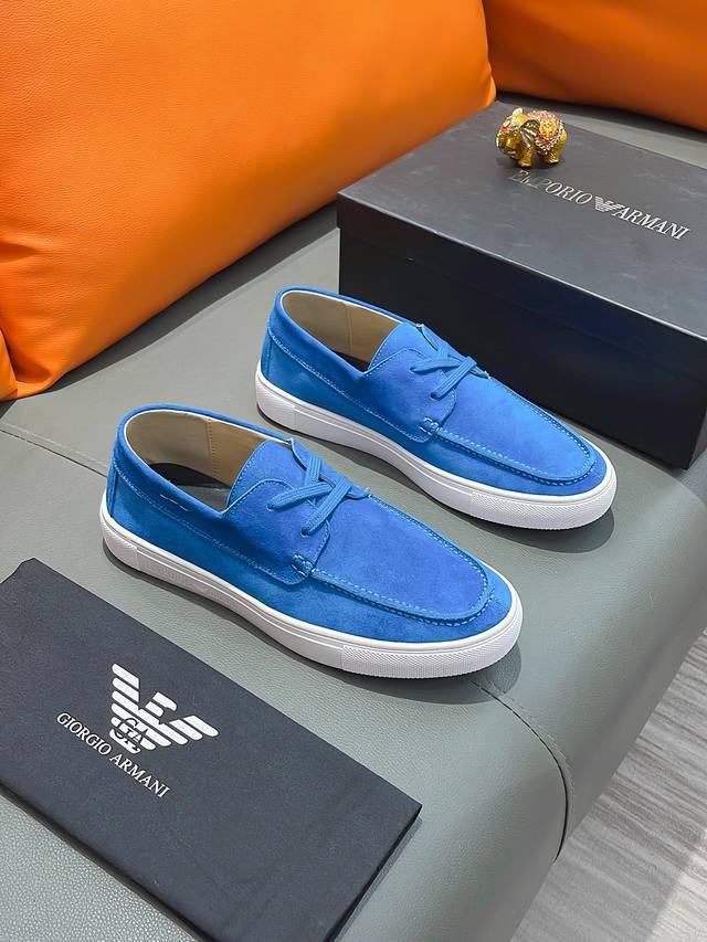 商品名称：ARMANI 阿玛尼 正规码数: 38-44 套脚鞋 商品材料：精选 牛皮鞋面，柔软羊皮垫脚；原厂特供大底。