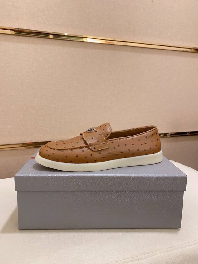 工厂价 高版本 高品质新款PRADA 普拉达 专柜同步上市， 新款男鞋、面料精选高丝光头层牛皮，纯手工艺制作而成。内里:全牛皮内里。高端气垫开模防滑橡胶大底，精