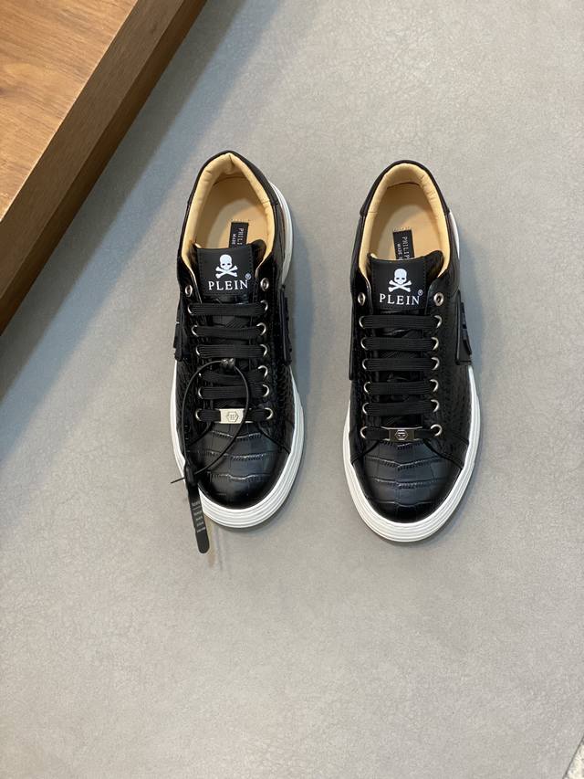 PhiliPP Plein 德国PP菲利普官网新款男鞋，完美造型打造顶级品质牛皮鞋面，牛皮内里.原版橡胶耐磨大底 鞋型饱满 立体感十足 高档不失品味，时尚、新颖