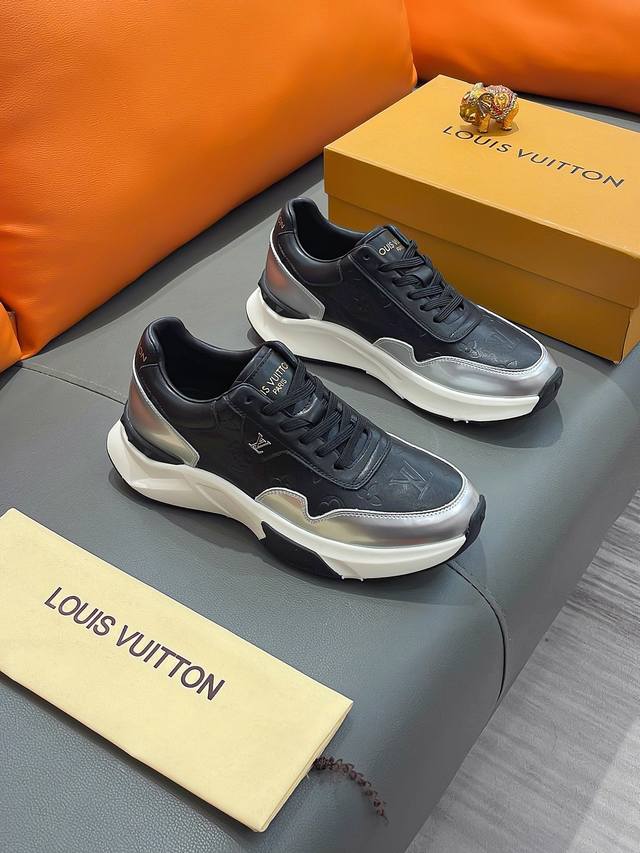 商品名称：LOUIS VUITTON 路易 威登 正规码数: 38-44 休闲鞋 商品材料：精选 牛皮鞋面，柔软绒毛内里；原厂大底。