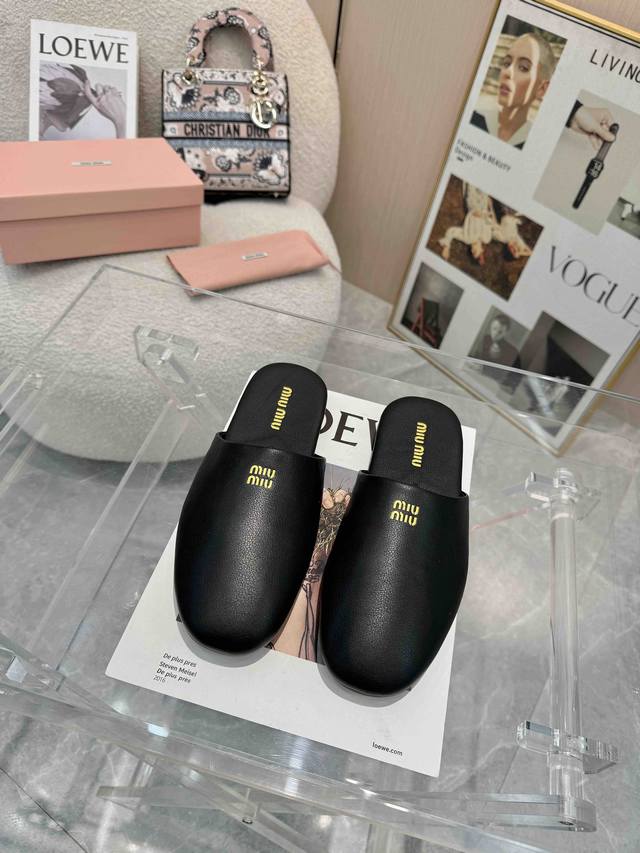 miu Miu 24季秋冬新品穆勒拖鞋 四色可选 码数：35-42