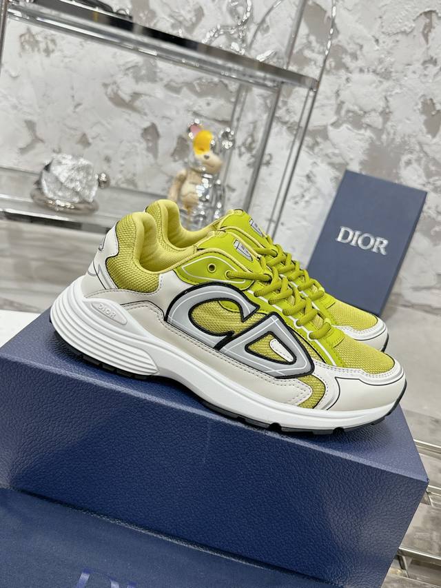 Dior 迪奥最新配色b30系列 反光 老爹运动鞋 原版9000购入开发 做货 全新b30运动鞋 顺应复古市场的趋势的 Dad Shoes风格鞋款鞋舌上的dio