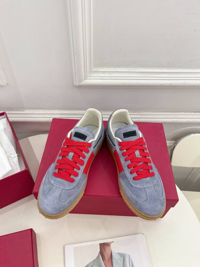 男10 Valentino 华伦天奴2024 最新走秀款upvillage情侣款休闲运动鞋 原版购入开发 做货 华伦天伦爆款运动鞋 权志龙 檀健次 关晓彤等众多
