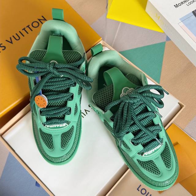 实价 代购版情侣款 Louis*Vuitto* Lv Trainer 运动鞋欧洲代购 私私模牛皮面料 Tpu原版大底 原版包装 码数：女 35-40 40 41
