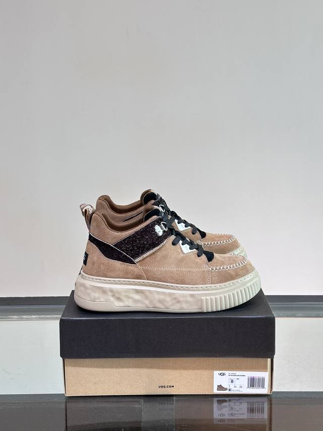 ugg P: Size：39-44 雪地靴，保暖的同时一样可以时尚啊 增高保暖休闲运动百搭的一款！！！ 鞋面采用意大利进口高丝光牛反绒，内里澳大利亚纯羊毛，！！