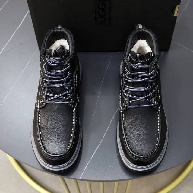 出厂价: 澳洲进口加厚羊毛 品牌：Ugg正品代购 尺码：39-44 等级： 官网1:1 材料： 头层真皮防水防冻鞋面 真毛内里 原版防滑耐磨轻便柔软大底 款式类