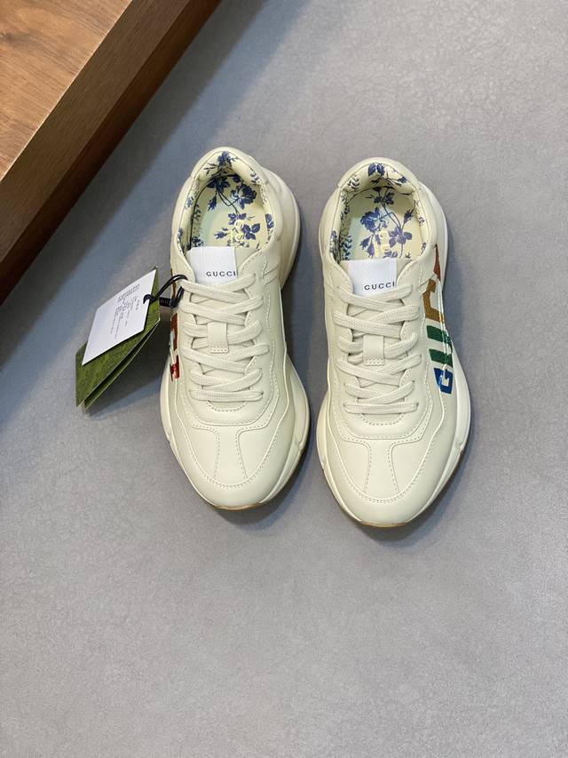 gucci意大利古奇老爹鞋 顶级版本 原单品质代购级别 2年做老爹鞋的积累，原版拆解耗时3个多月研究开发，终于面世！狠货值得期待！ 情侣款 四季百搭 时尚 个性